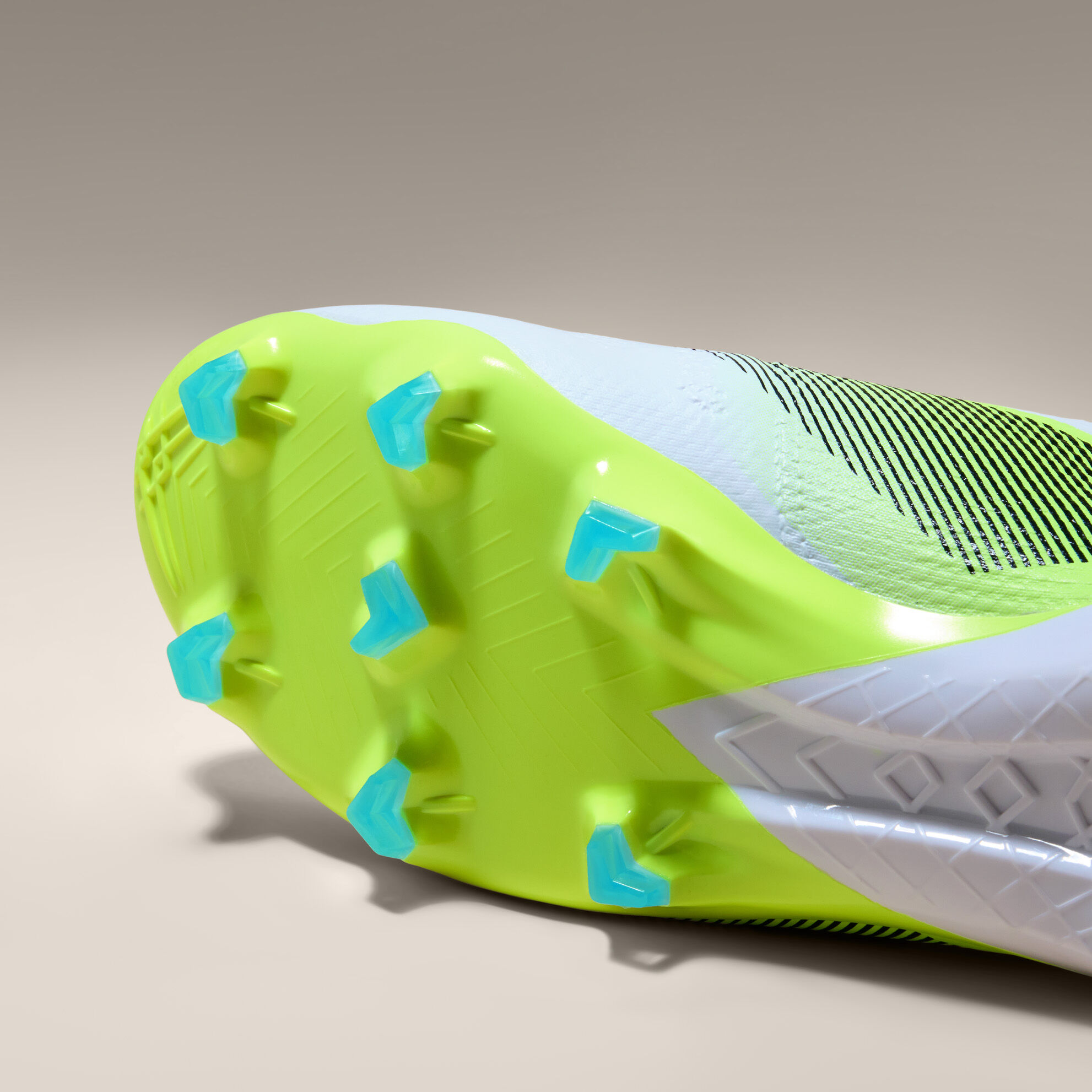 Unisex FURON DESTROY FG V7+ Football Boots - New Balance