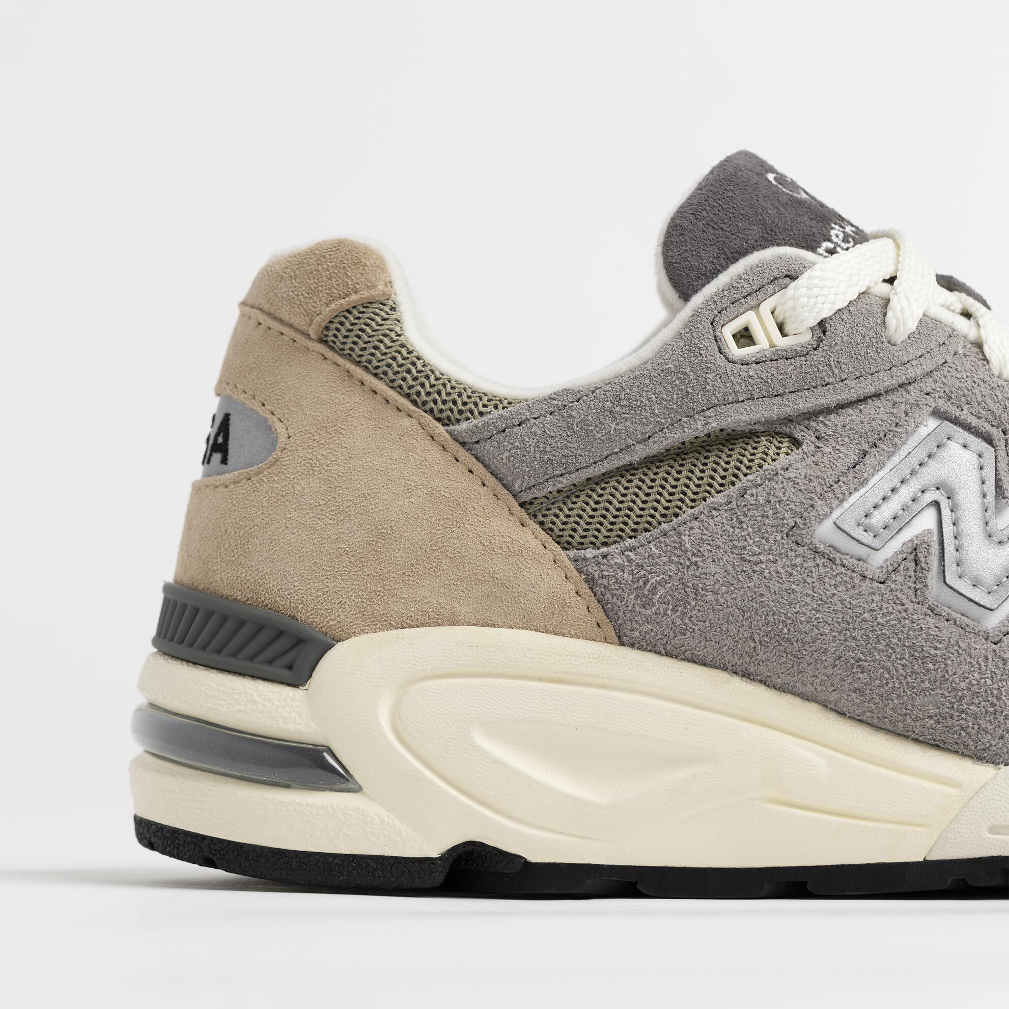 Men's MADE in USA 990v2 Shoes - New Balance
