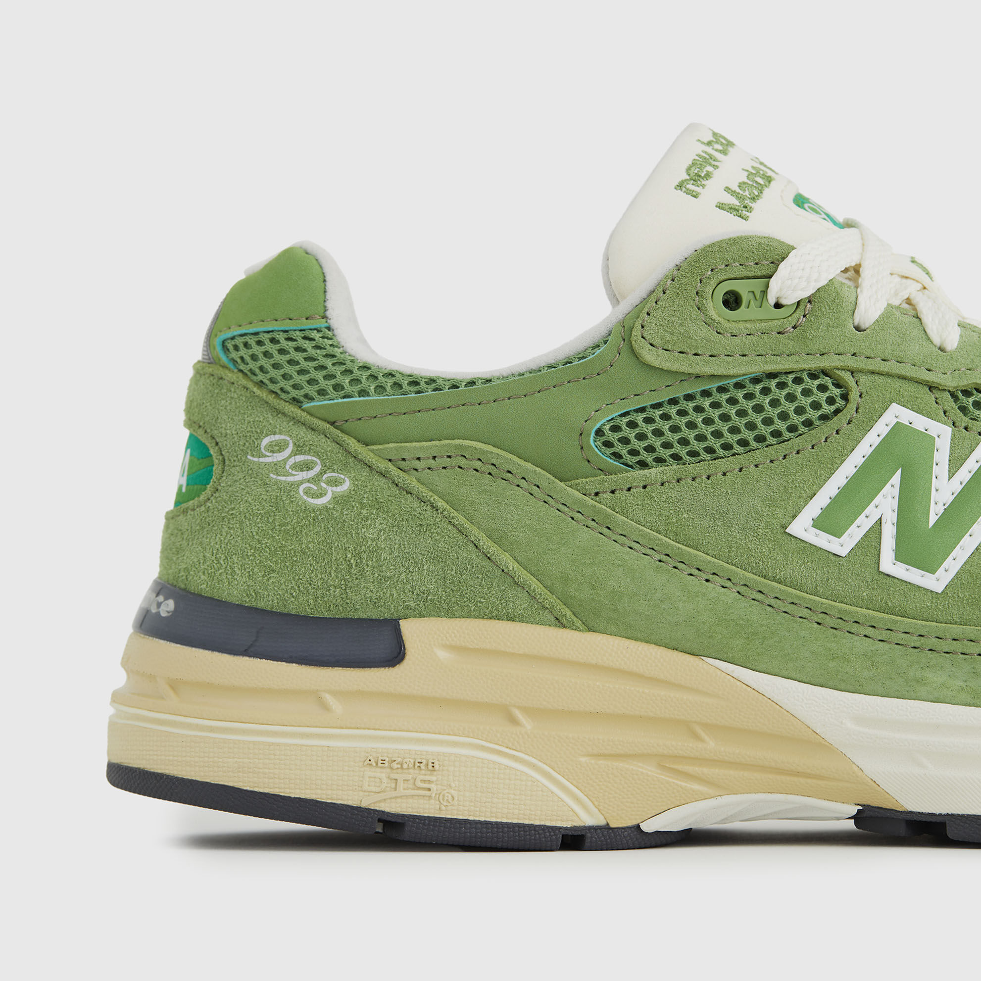 Difference between new balance 991 and 993 outlet