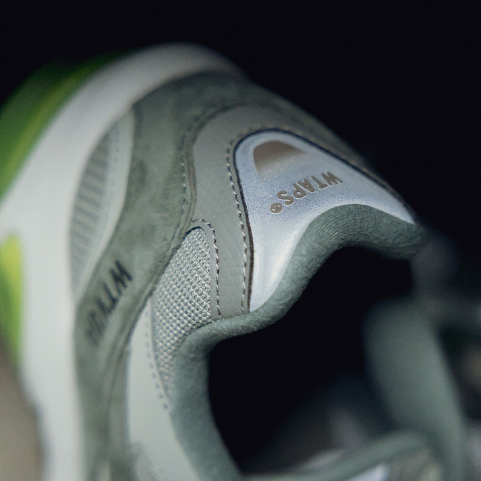 Unisex WTAPS x New Balance Abzorb 2010 Shoes - New Balance